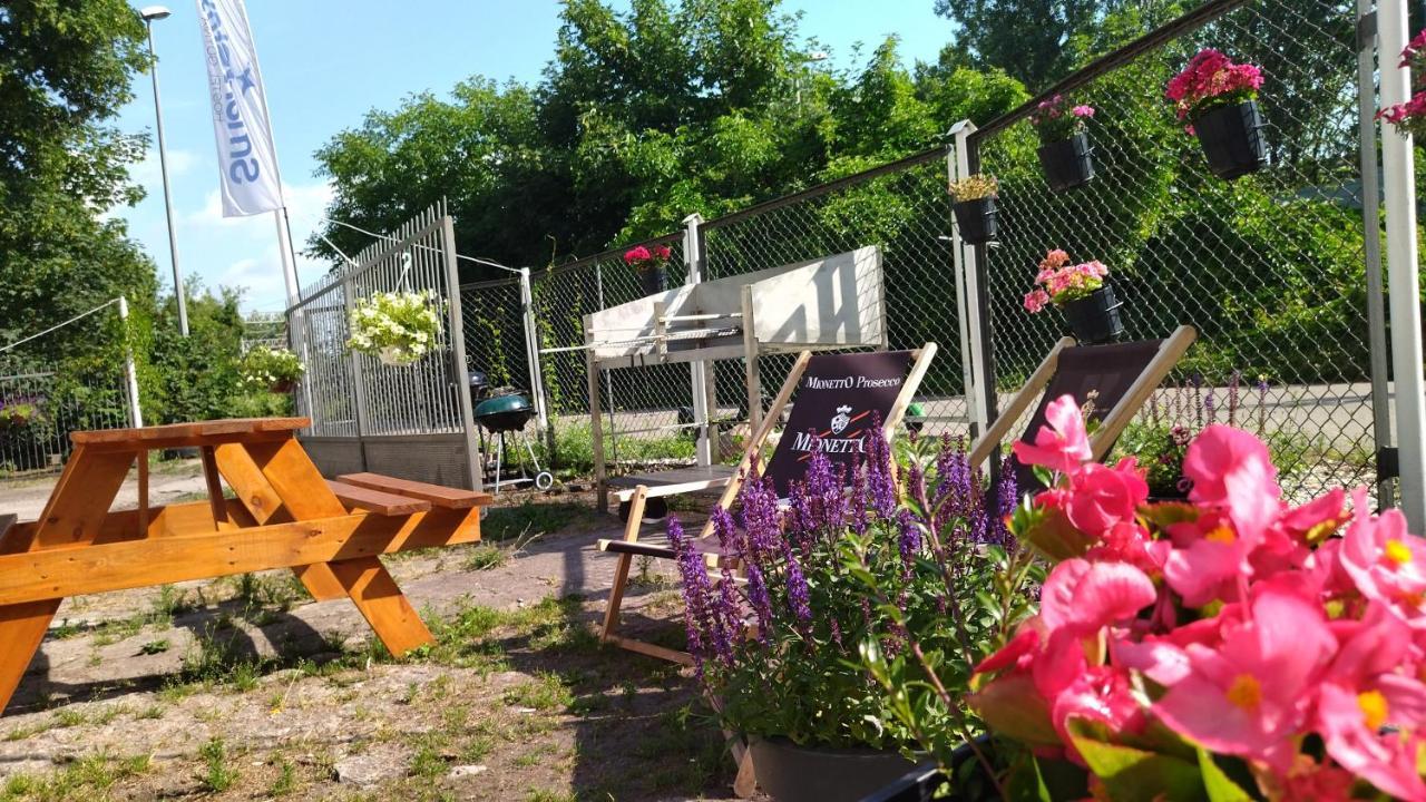 Smart Stay Hostel גדינייה מראה חיצוני תמונה