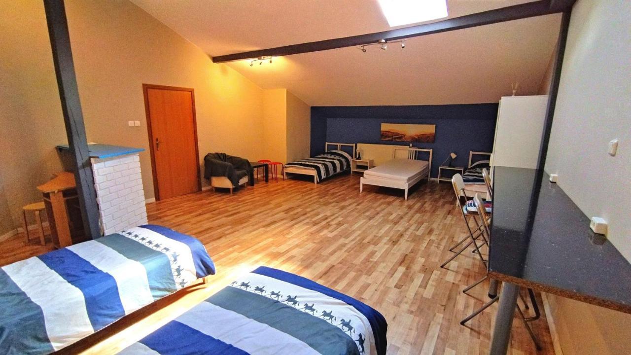 Smart Stay Hostel גדינייה מראה חיצוני תמונה