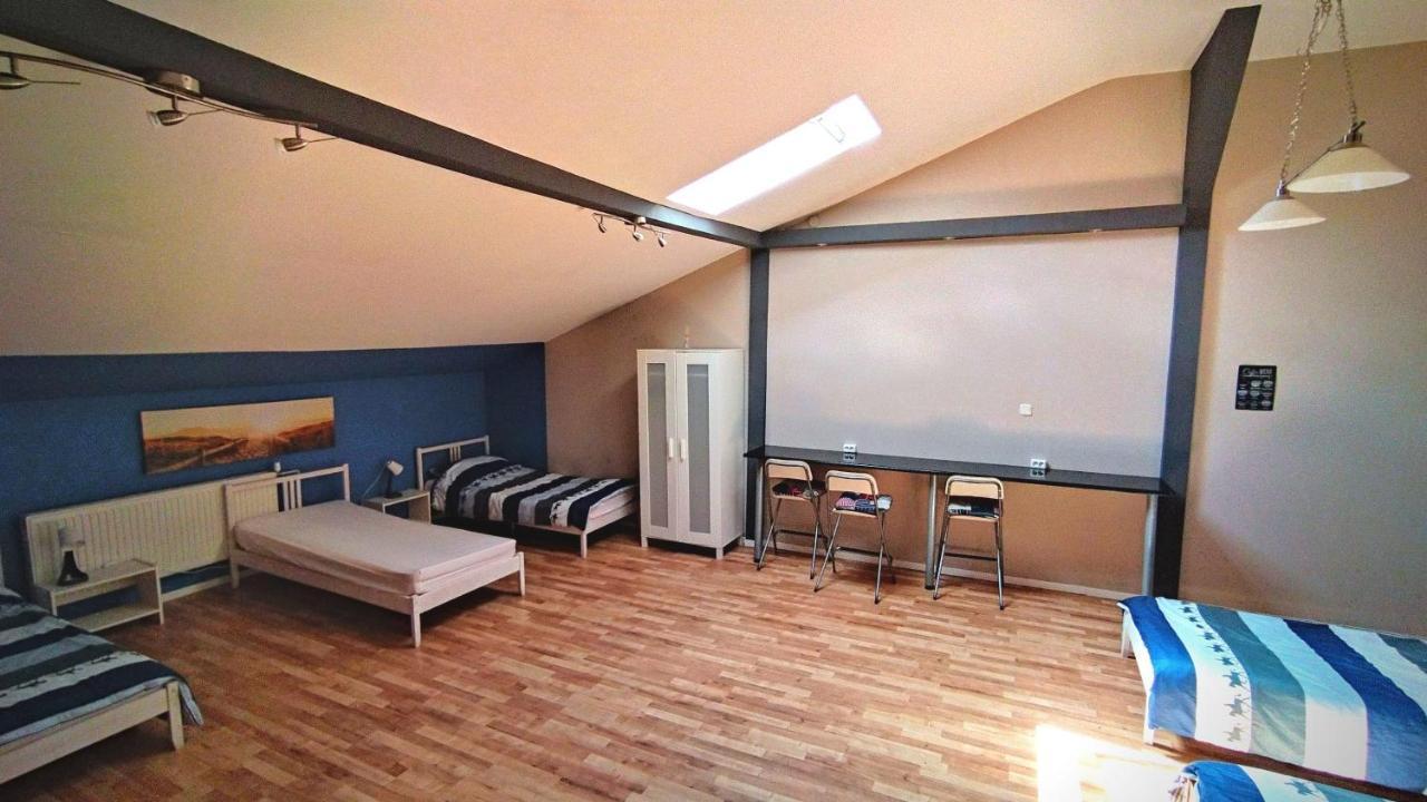 Smart Stay Hostel גדינייה מראה חיצוני תמונה