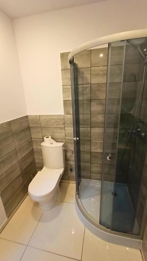 Smart Stay Hostel גדינייה מראה חיצוני תמונה